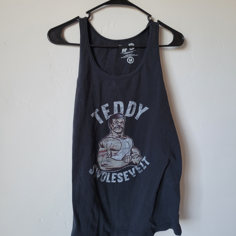 Graphic Tank
